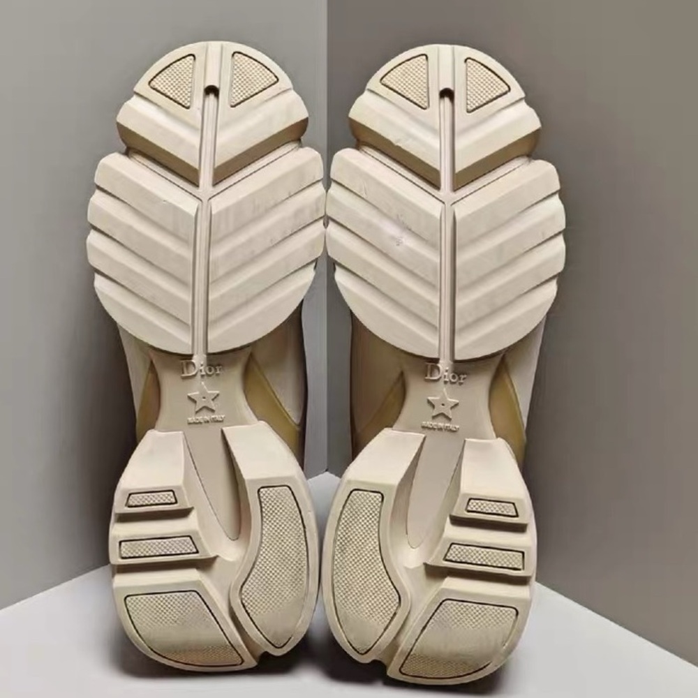 🚩steal authentic Dior Cream and Tan Women's Shoes - Picture 5 of 6